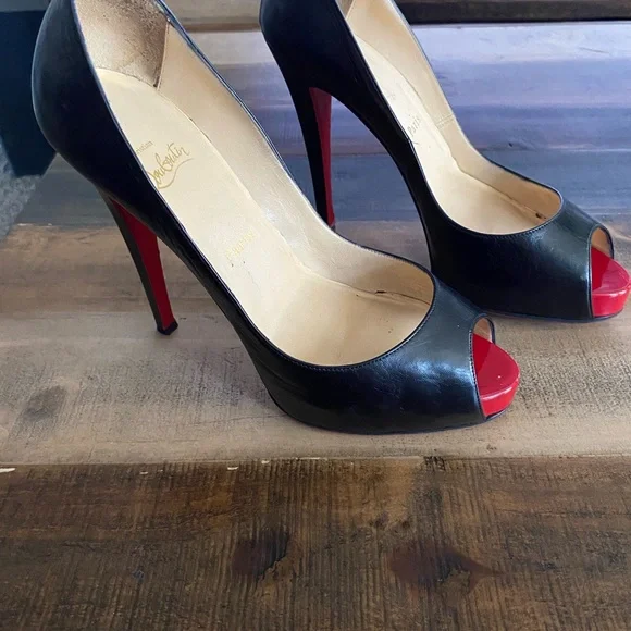 Christian Louboutin Very Prive 120mm Heels - Picture 7 of 12